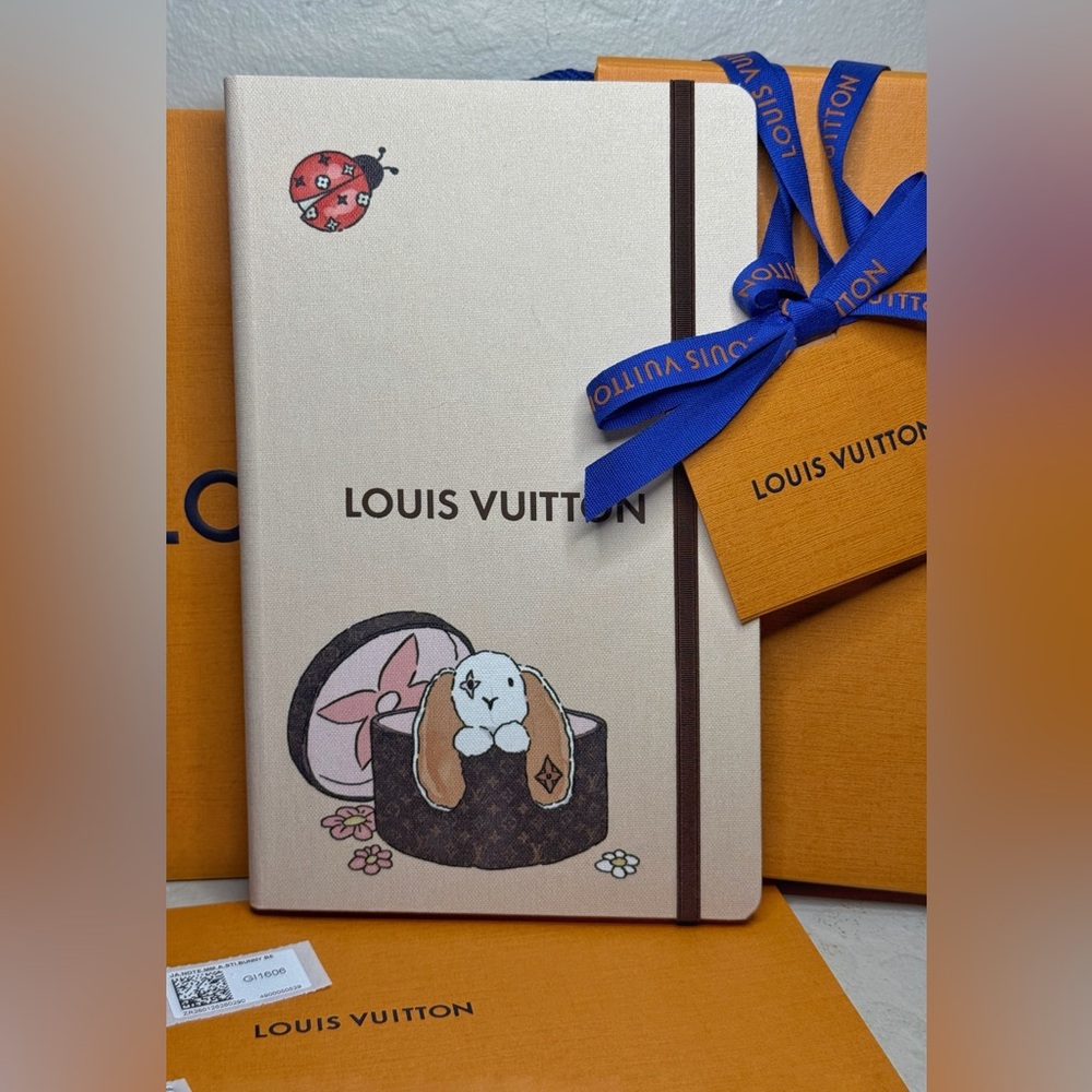 Authentic Louis Vuitton Limited Edition Bunny Notebook with Stickers Full set - Picture 9 of 15